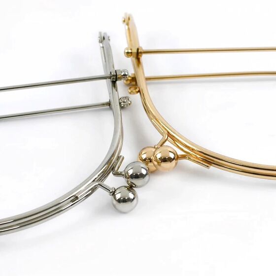 KLİPSLİ D BURS 16 CM (ÖPÜCÜK MODEL)