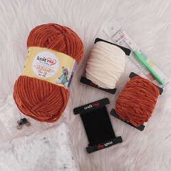 KNIT ME HELLO AMIGURUMI KIT - Thumbnail