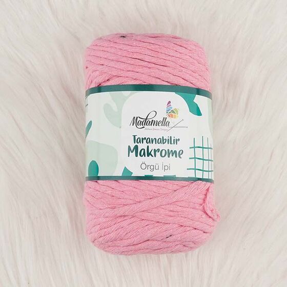 MADAMELLA SCROLLABLE MACROME THREAD 50 LAYERS 250 GR.