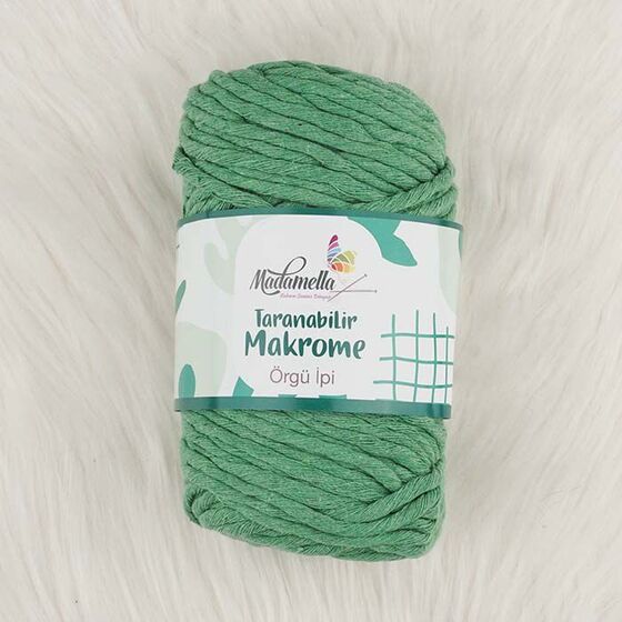 MADAMELLA SCROLLABLE MACROME THREAD 50 LAYERS 250 GR.