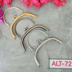 Noname - SAPLI OVAL DELİKLİ METAL BURS 16.5 CM 1030