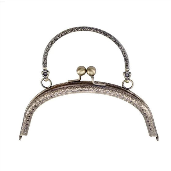 SAPLI OVAL DELİKLİ METAL BURS 16.5 CM 1030