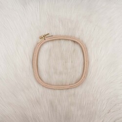 ŞİRİN - SIRIN SCREW SQUARE WOOD EMBROIDERY HOLDER 9 MM.15 X 15 CM.