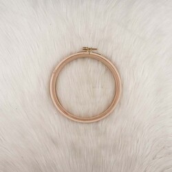 ŞİRİN - SIRIN SCREW WOOD EMBROIDERY HOOP 17 MM.NO:3 DIAMETER:16.5 CM ŞİRİN - SIRIN SCREW WOOD EMBROIDERY HOOP 17 MM.NO:3 DIAMETER:16.5 CM
