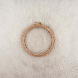 ŞİRİN - SIRIN SCREW WOOD EMBROIDERY HOOP 24 MM.NO:3 DIAMETER:16.5 CM ŞİRİN - SIRIN SCREW WOOD EMBROIDERY HOOP 24 MM.NO:3 DIAMETER:16.5 CM