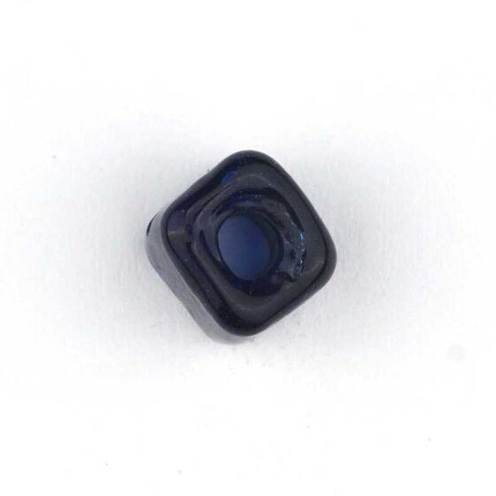 SQUARE GLASS BEAD 11 MM